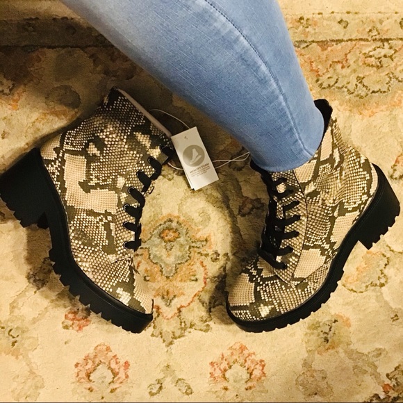 ⭐️ NIB BRIE COMBAT BOOT - Picture 6 of 15